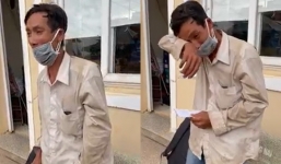 Người đàn ông đi bộ 150 km về quê nhưng không có giấy xét nghiệm, bật khóc vì nhận được 7 triệu đồng hỗ trợ