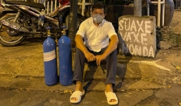 Ông Đoàn Ngọc Hải khoe hàng loạt bình oxy mới, dân mạng nghi 'đá xoáy' vì chi tiết 'bình oxy màu xanh'