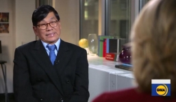 Bác sĩ gốc Việt lần đầu lên tiếng sau hai năm bị kéo lê khỏi máy bay Mỹ