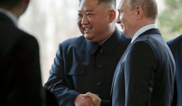 Cái bắt tay lịch sử của Putin - Kim Jong-un