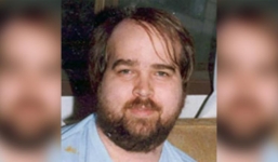 Gã ấu dâm ra đầu thú sau 23 năm lẩn trốn FBI