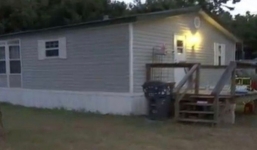 Bé 2 tuổi tử vong vì kẹt trong máy sấy quần áo 