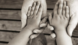 10 câu nói mà ai thốt ra với bố mẹ sẽ hối hận cả đời