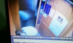 Lý do ông già cưỡng hôn bé gái trong thang máy không bị bắt giam