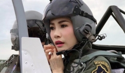 Hình ảnh hiếm của Hoàng phi Thái Lan gây sập cả website