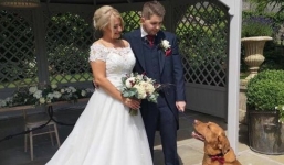 Giữ lời hứa kết hôn, chàng trai tỉnh lại sau hôn mê ung thư