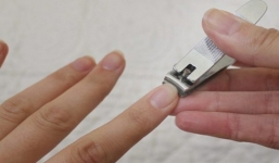 Những sai lầm khi cắt móng tay, móng chân tại nhà