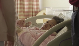 Người phụ nữ 67 tuổi vẫn sinh con nhờ thụ thai tự nhiên