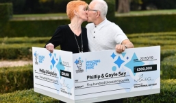 Trúng xổ số độc đắc hai lần vì 'nhầm lẫn', cặp đôi 'ẵm' 30 tỷ đồng