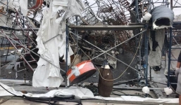 2 du thuyền triệu đô bị thiêu rụi