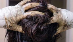 Dùng thuốc nhuộm tóc, duỗi tóc thường xuyên tăng nguy cơ ung thư vú