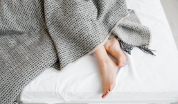 Ngủ quá nhiều cũng dễ bị ung thư