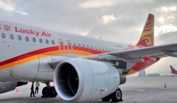 Thanh niên bị phạt gần 400 triệu vì ném đồng xu vào máy bay cầu may