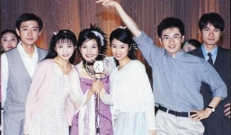 Dàn diễn viên 'Tân dòng sông ly biệt' làm điều đặc biệt sau 19 năm phim lên sóng