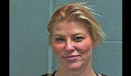 Thợ làm nail tại Mỹ bị tấn công vì nói tiếng Việt