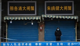 Căng thẳng vì virus corona, hãy khóc, đấm bốc, hát hò để giải tỏa