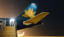 Tâm sự của cô gái trên chuyến bay đặc biệt trở về từ Vũ Hán