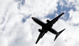 Cách phòng lây nhiễm virus corona khi đi máy bay