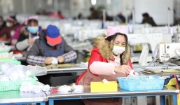 Điêu đứng vì Covid-19, hàng loạt doanh nghiệp Trung Quốc sa thải nhân viên