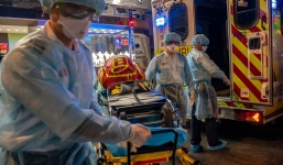 Bị kỳ thị vì Covid-19, Trung Quốc cảnh báo công dân không đến Mỹ