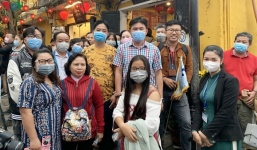 40 du khách bay cùng bệnh nhân Covid-19 bị cách ly tại Hội An