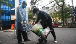 Đã lên phương án cung cấp nhu yếu phẩm cho người dân phố Trúc Bạch thuộc diện cách ly