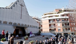 Số ca Covid-19 tăng kỷ lục, Italy lập 'vùng đỏ' khiến 16 triệu người mắc kẹt