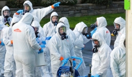 2 bác sĩ nhiễm Covid-19 của Mỹ đang nguy kịch