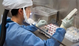 Lào 'miễn nhiễm' với Covid-19 dù lọt giữa 4 nước có dịch