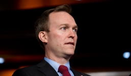 2 dân biểu Mỹ đầu tiên dương tính với Covid-19