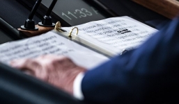 Ghi chú về Covid-19 của Trump khiến Trung Quốc nóng mặt