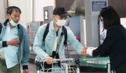 Người Việt muốn về nước phải đăng ký để được đón từng đợt