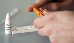 6,6 triệu người Anh nghi nhiễm Covid-19