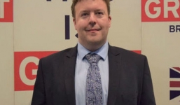 Phó đại sứ Anh tử vong vì Covid-19 ở tuổi 37