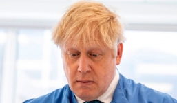 Thủ tướng Anh dương tính với Covid-19, xuất hiện triệu chứng nhẹ