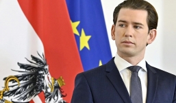 Quốc gia đầu tiên tại châu Âu bắt đeo khẩu trang nơi công cộng