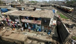 Phát hiện ca Covid-19 đầu tiên tại khu ổ chuột lớn nhất Ấn Độ