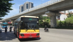 Xe buýt ngừng hoạt động, hoàn tiền cho hành khách mua vé tháng