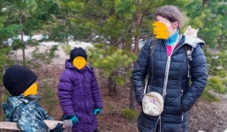 Gia đình 5 người bỏ vào rừng ở để 'trốn' Covid-19