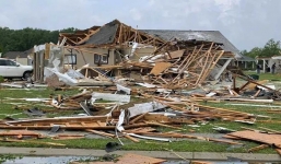 Lốc xoáy 'hủy diệt' nhiều bang miền nam nước Mỹ