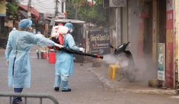 Chuyên gia khuyến nghị giải pháp nhằm sớm khống chế ổ dịch Covid-19 thôn Hạ Lôi