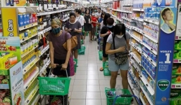 Chuyên gia Mỹ: Cần giãn cách xã hội đến năm 2022