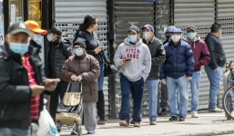 Mỹ ghi nhận kỷ lục hơn 2.200 ca tử vong vì Covid-19 một ngày