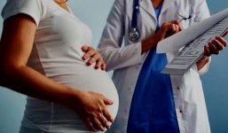 Hơn 60 mẹ bầu Ấn Độ bị cách ly vì bác sĩ siêu âm nhiễm Covid-19