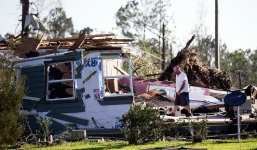 Vòi rồng tàn phá 3 bang miền nam nước Mỹ, ít nhất 7 người thiệt mạng