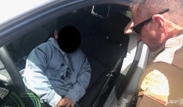 Bé 5 tuổi tự lái xe đi mua Lamborghini gây choáng váng