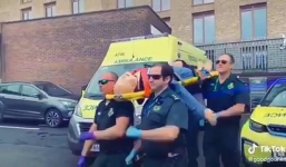 Cover 'Nhảy khiêng quan tài' bằng 'bệnh nhân' Covid-19 gây phẫn nộ