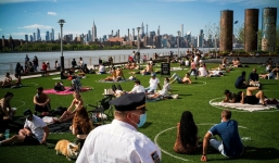 Cập nhật dịch Covid-19: Thế giới tái khởi động, sống chung với corona