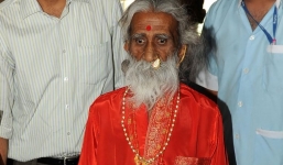 Người đàn ông không ăn uống suốt nhiều thập kỷ đã qua đời