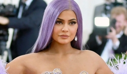 Tỷ phú tự thân trẻ nhất thế giới bị Forbes bóc phốt, tước danh hiệu